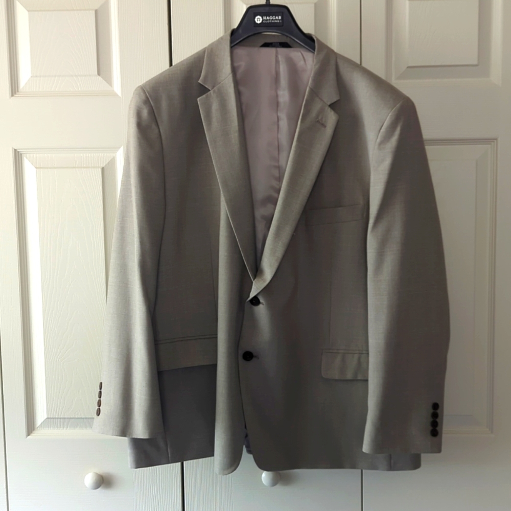Men's khaki/tan suit jacket